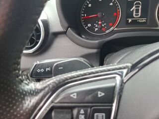 A1 1.6 Tdi 90 ch S-line S-tronic Bva /X&eacute;non Plus / Feux LED / S 2011 occasion 43000 Le Puy-en-Velay