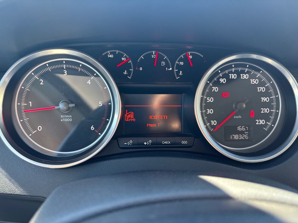 508 Generation-i Sw 2.0 Hdi 140 Active /Moteur chang&eacute; Peugeot 90 2011 occasion 43120 Monistrol-sur-Loire