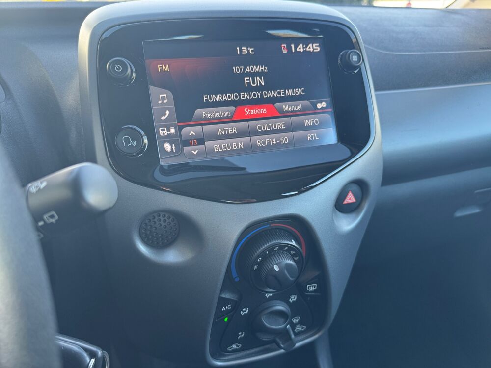 Aygo 1.0 Vvti 70 X-play /Carplay/R&eacute;gulateur 2021 occasion 14100 Lisieux