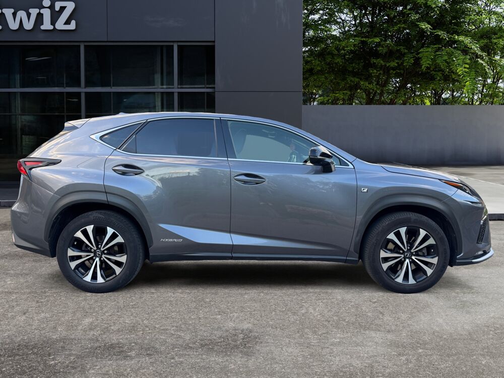 NX 300 H F-sport Executive 4WD /Suivi Lexus/Toit Pano/Si&egrave;ges Ve 2018 occasion 59000 Lille