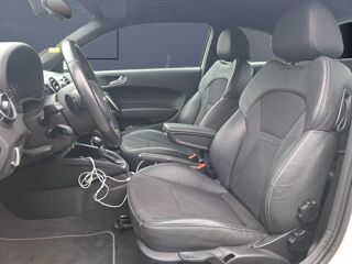 A1 1.6 Tdi 90 ch S-line S-tronic Bva /X&eacute;non Plus / Feux LED / S 2011 occasion 43000 Le Puy-en-Velay