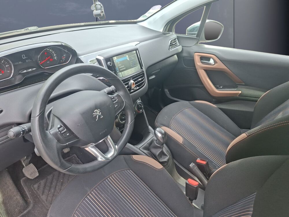 208 1.2 Vti 80 ch Urban Soul /Distri ok/Suivi complet entretiens 2013 occasion 43000 Le Puy-en-Velay