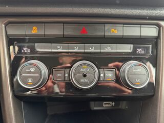 T-ROC 1.6 Tdi 115 ch Lounge Start-stop /Cam&eacute;ra de Recul/Clim Auto/ 2019 occasion 59000 Lille