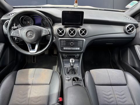 Classe GLA 1.5 180 Cdi 110 ch Inspiration /Attelage/Feux automatiques 2017 occasion 42600 Montbrison