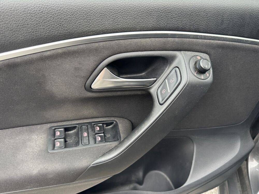 Polo 1.0 60 ch Allstar /Suivi Complet/2e Main/Carplay/GPS/Pack De 2016 occasion 59000 Lille