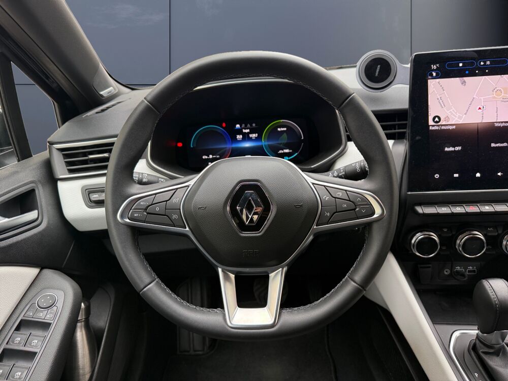 Clio 1.6 E-tech 145 ch Full-hybrid Techno Bva /Carplay/ Cam&eacute;ra de 2023 occasion 14400 Bayeux