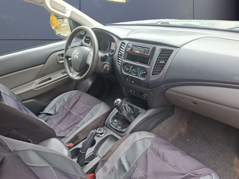 L200 Club Cab 2.4 Did 155 ch Inform Clim 4wd /V&eacute;hicule id&eacute;al chas 2018 occasion 43000 Le Puy-en-Velay