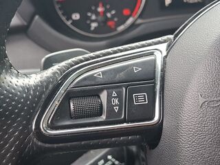A1 1.6 Tdi 90 ch S-line S-tronic Bva /X&eacute;non Plus / Feux LED / S 2011 occasion 43000 Le Puy-en-Velay