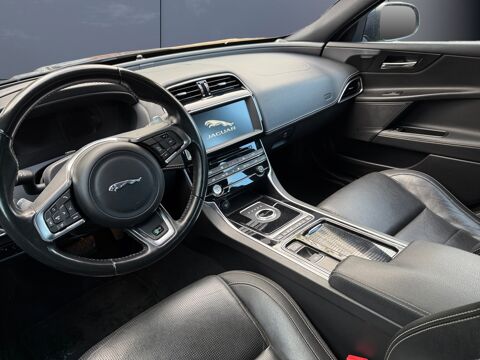 XE 2.0 T P200 ch R-sport Bva /Puissance / &Eacute;l&eacute;gance / Sport 2018 occasion 14100 Lisieux