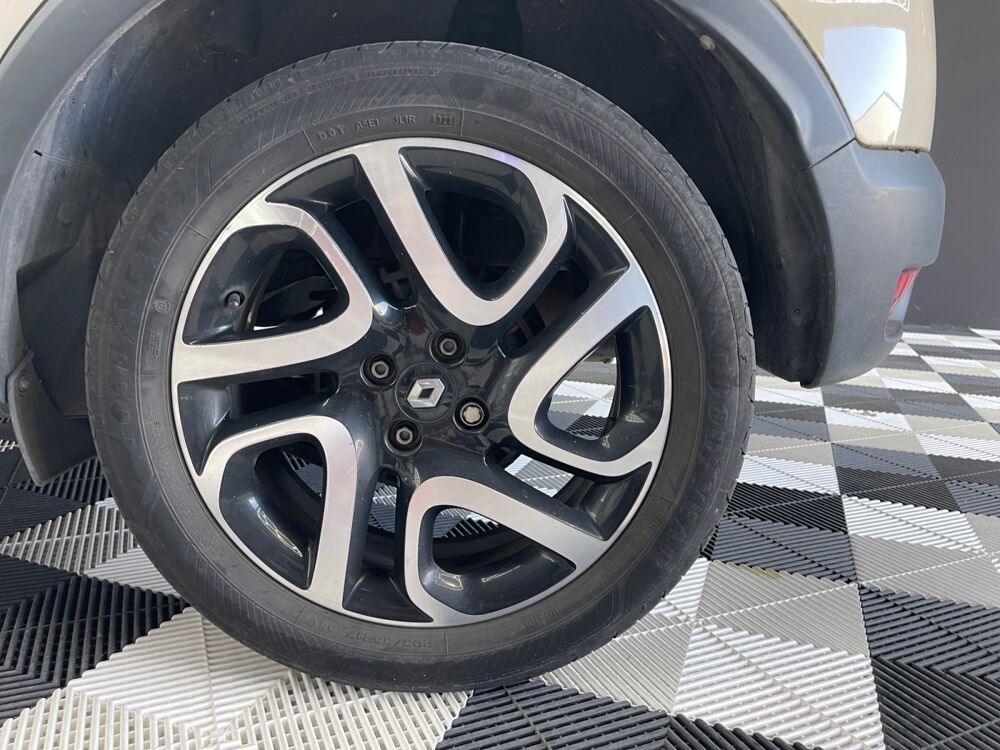 Captur 0.9 Tce 90 Energy Life Start-stop 2015 occasion 09120 Varilhes