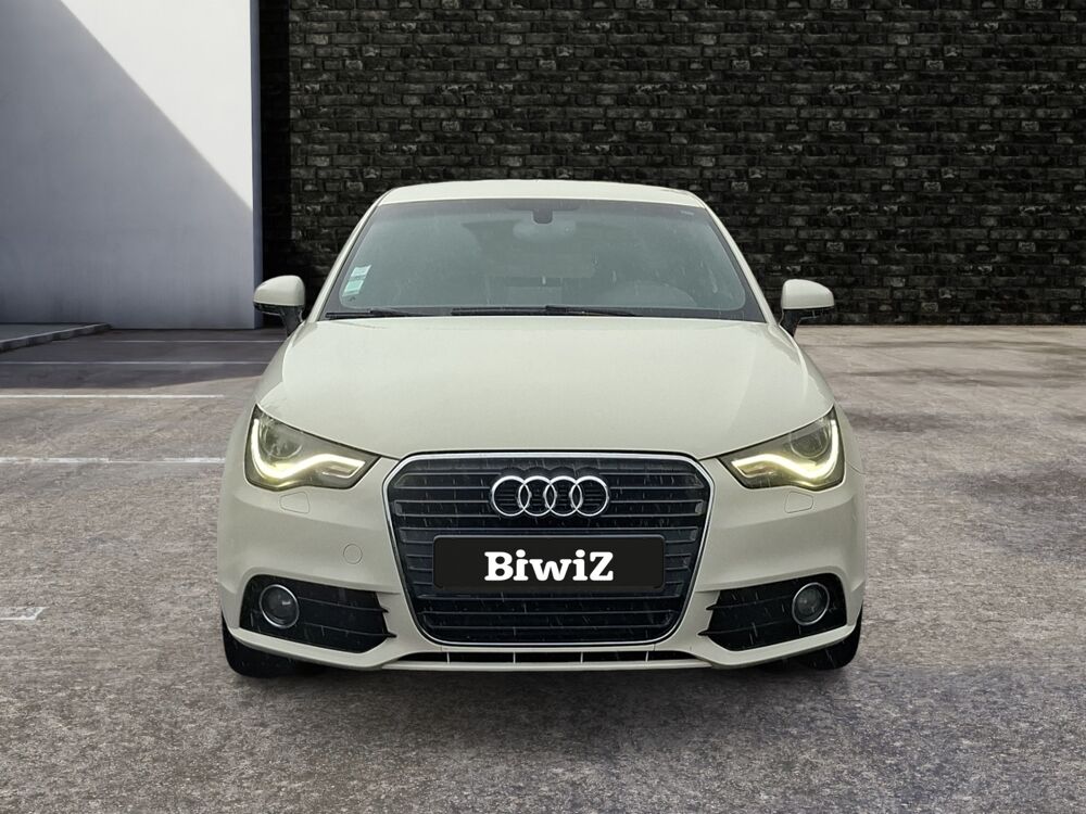 A1 1.6 Tdi 90 ch S-line S-tronic Bva /X&eacute;non Plus / Feux LED / S 2011 occasion 43000 Le Puy-en-Velay