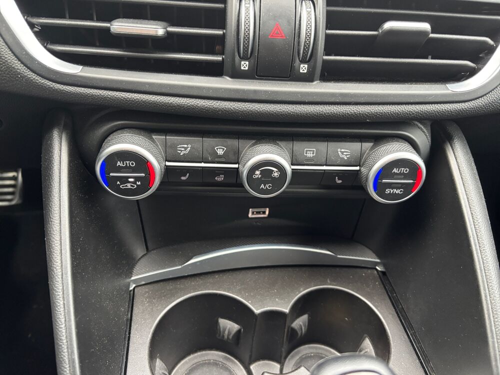 Giulia 2.2 Jtd 210 ch Veloce Intensa Q4 Bva /Camera/Clim 2019 occasion 43120 Monistrol-sur-Loire