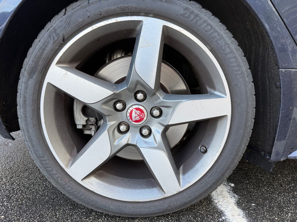 XE 2.0 T P200 ch R-sport Bva /Puissance / &Eacute;l&eacute;gance / Sport 2018 occasion 14100 Lisieux