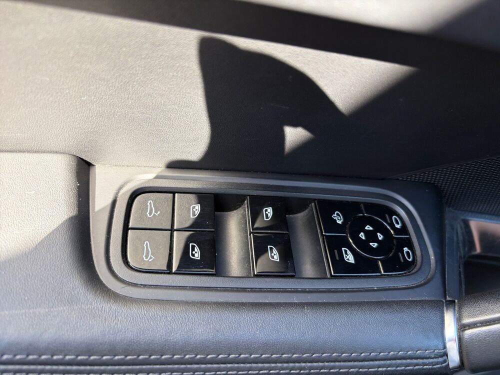 Cayenne 4.0 v8 Turbo 550 ch /Son Burmester/Toit ouvrant/Atte 2018 occasion 42160 Andr&eacute;zieux-Bouth&eacute;on