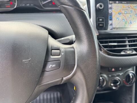 208 1.2 82 ch Style /Suivi Complet/2e Main/Radars/Connect/GPS 2016 occasion 59000 Lille