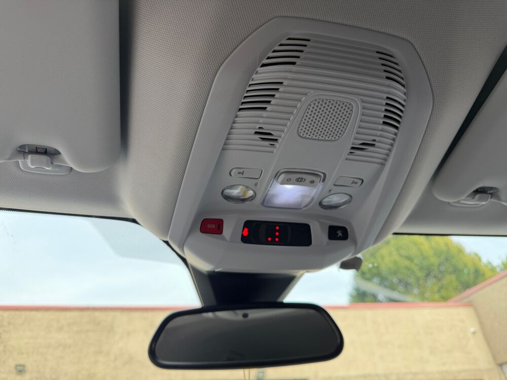 3008 Generation-ii 1.2 130 ch Allure Business Eat8 /CarPlay/Suivi 2019 occasion 59000 Lille