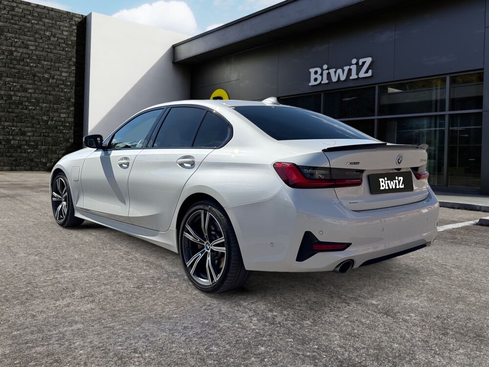 S&eacute;rie 3 330e 292 ch Edition Sport BVA8 /CarPlay/Cam&eacute;ra 360/Si&egrave;ge cha 2021 occasion 13300 Salon de Provence