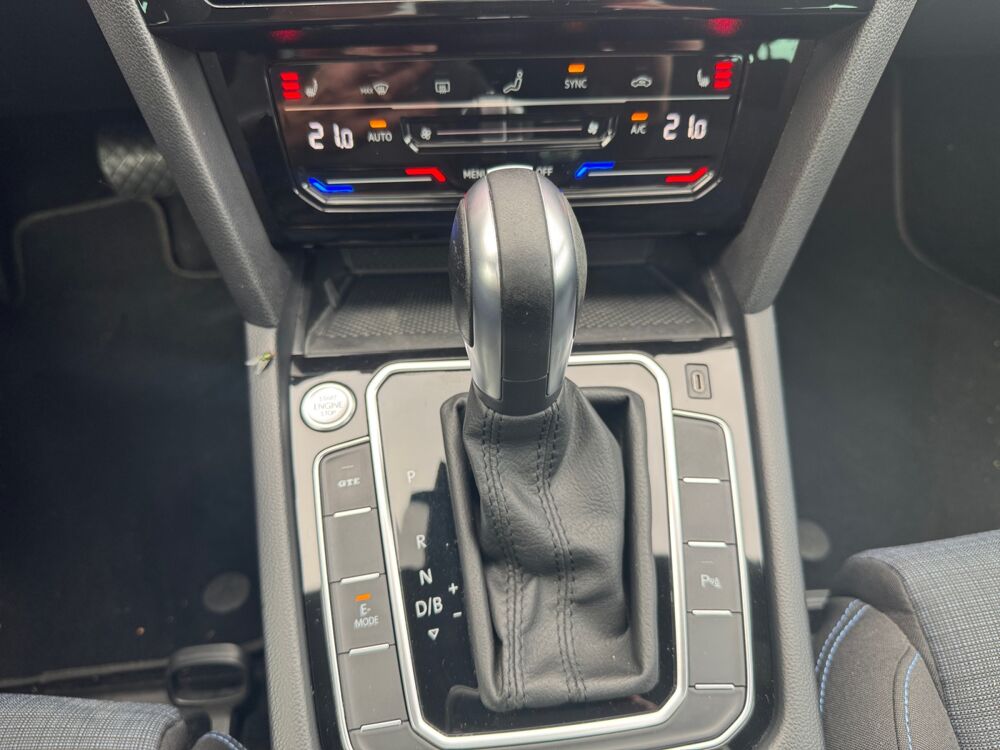 Passat SW 1.4 Tsi GTE 218 ch DSG Hybrid Rechargeable /Toit ouvrant/ 2020 occasion 14100 Lisieux
