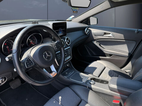 Classe GLA 1.5 180 Cdi 110 Inspiration 7g-dct Bva /PACK FULL BLACK 2018 occasion 76600 Le Havre