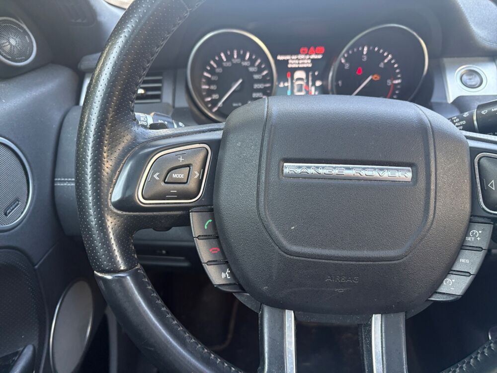 Range Rover Evoque 2.2 Td4 150 ch HSE 4wd Bva /Toit panoramique/Camera/Entretie 2014 occasion 19100 Brive-la-Gaillarde