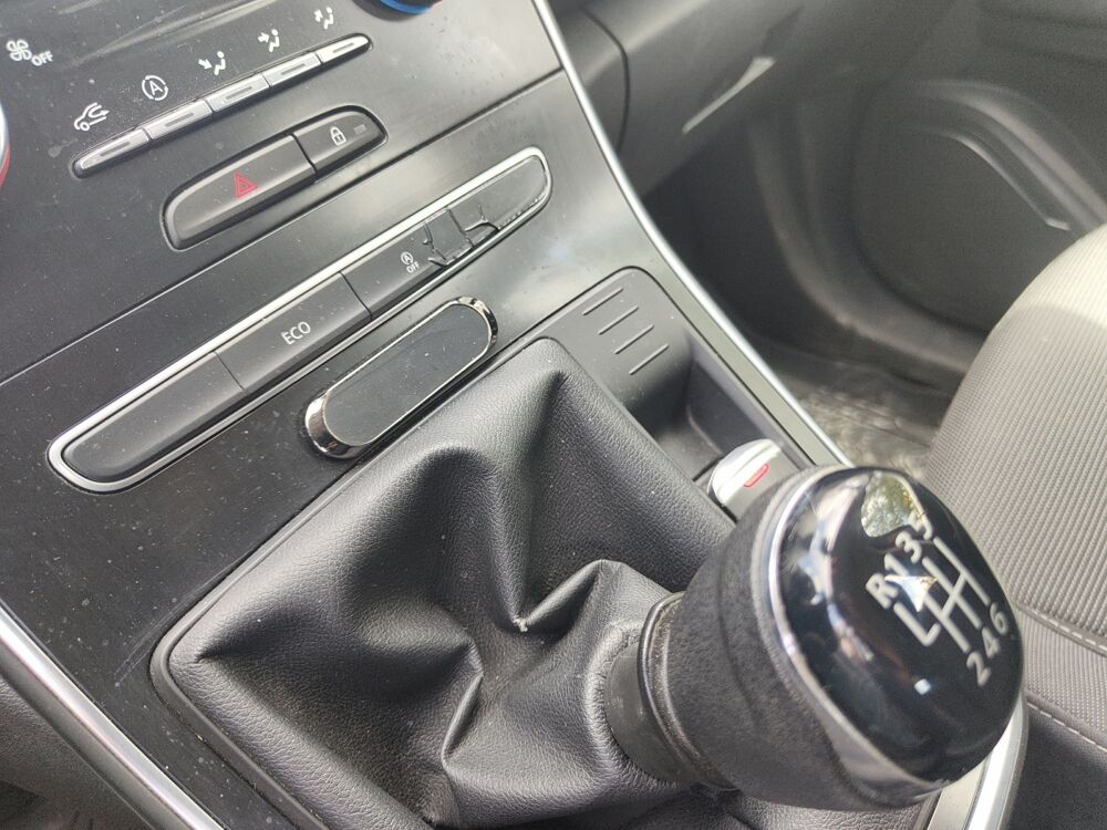 Sc&eacute;nic 1.5 Dci 95 ch Energy Life /Gps/Carplay/Entretien &agrave; jour 2018 occasion 28500 Vernouillet