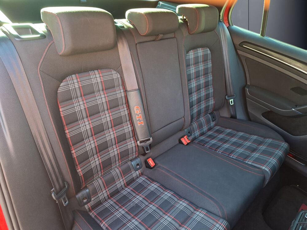 Golf 2.0 Tsi 220 ch Bluemotion Gti Dsg Bva 2015 occasion 43000 Le Puy-en-Velay