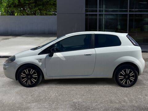 Punto 0.9 8V Turbo TwinAir 85 ch /Climatisation/R&eacute;gulateur/Vitres 2012 occasion 38200 Vienne