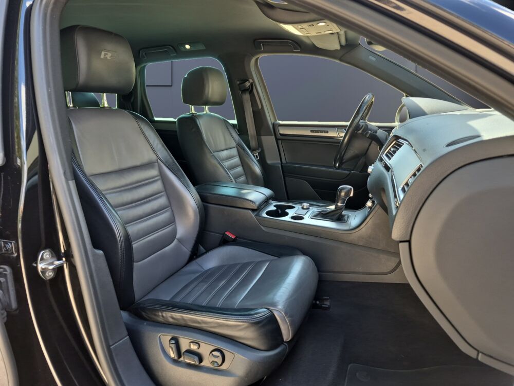 Touareg 3.0 Tdi 260 ch Bluemotion R-line 4 Motion Bva 2016 occasion 41700 Le Controis en Sologne