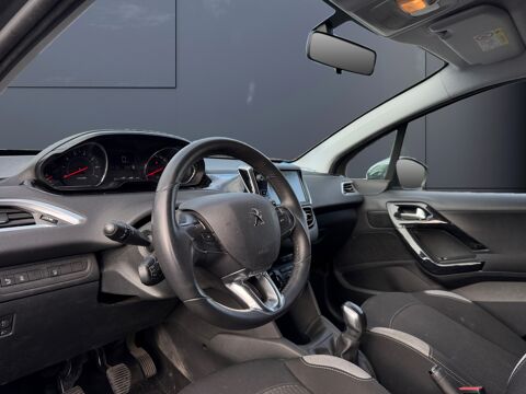 208 1.2 Vti 82 ch Style /Distribution neuve/Entretien complet 2014 occasion 77450 Montry