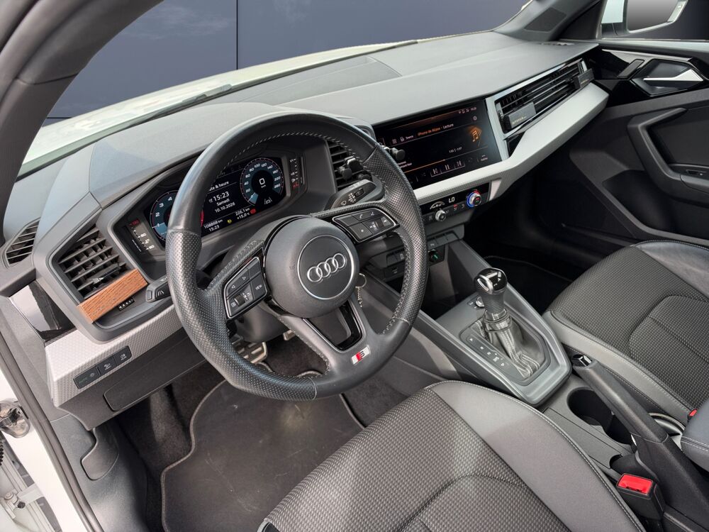 A1 Sportback 1.0 30 Tfsi 115 ch S-line Bva /Gps/Radar Arri&egrave;re 2019 occasion 29200 Brest