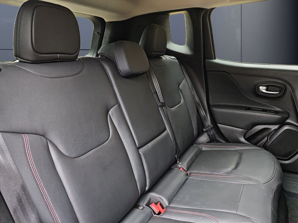 Renegade 1.3 T4 240 4xe Hybrid PhevTrailhawk Awd /Apple CarPlay/Clima 2021 occasion 35000 Rennes