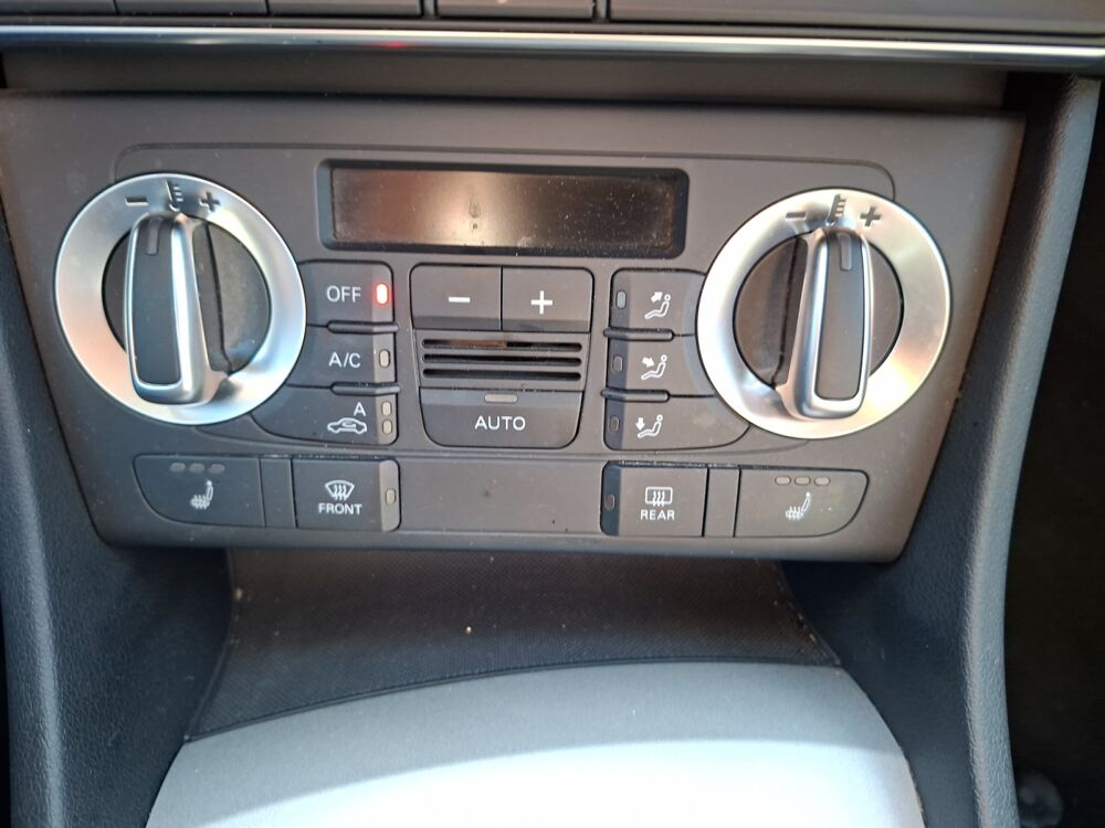Q3 2.0 Tdi 140 ch Attraction Quattro /Si&egrave;ges chauffants/Ecran t 2014 occasion 83210 Solli&egrave;s-Pont