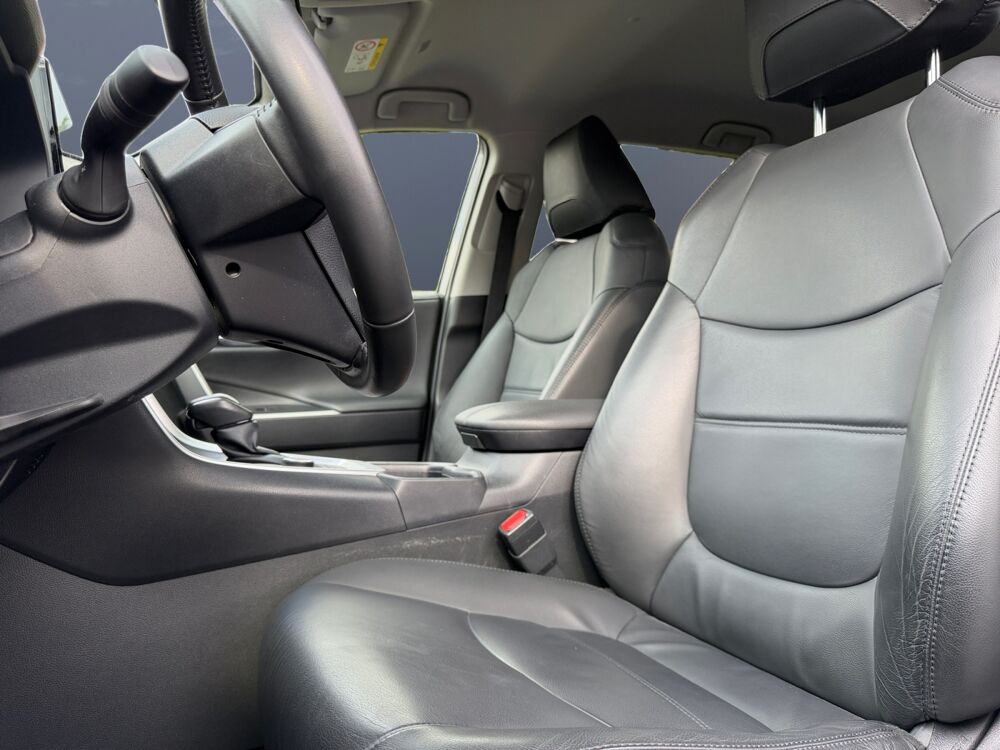 RAV 4 2.5 222 ch Hybrid Dynamic Awd-i Bva /Int&eacute;rieur Cuir 2023 occasion 77450 Montry