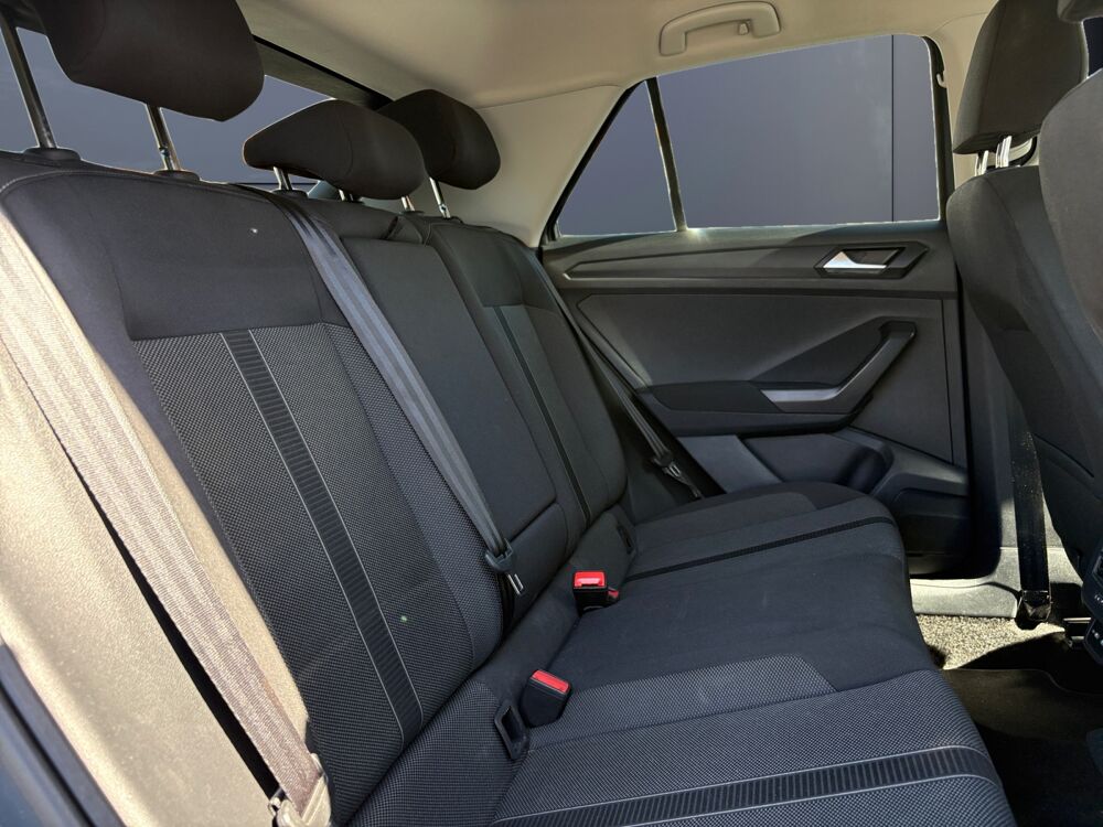 T-ROC 2.0 Tdi 115 ch Business /Carplay/R&eacute;gulateur de vitesse/Radar 2022 occasion 17000 La Rochelle
