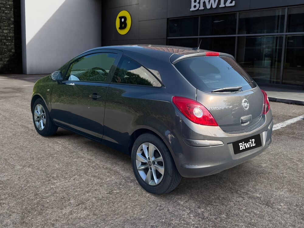 Corsa 1.4 Twinport 100 ch Graphite /Entretien Complet/2&egrave;me Main/Cl 2014 occasion 59000 Lille