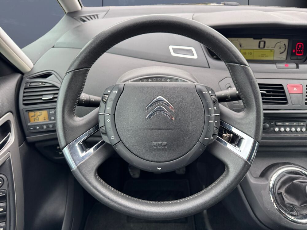 C4 Picasso 1.6 Hdi 110 ch Confort BVM6 /Suivi Complet/Radars/Attelage + 2013 occasion 59000 Lille