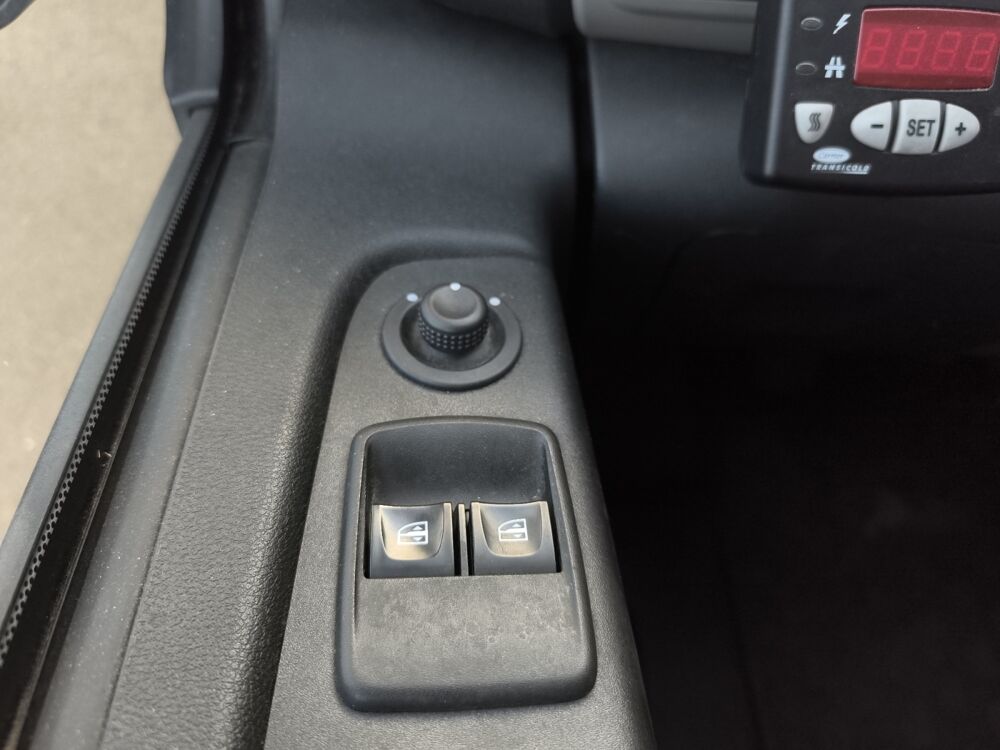 Trafic Fourgon 1.6 Dci 95 ch 1t0 L1h1 Grand-confort /Frigorifique A 2018 occasion 63500 Issoire