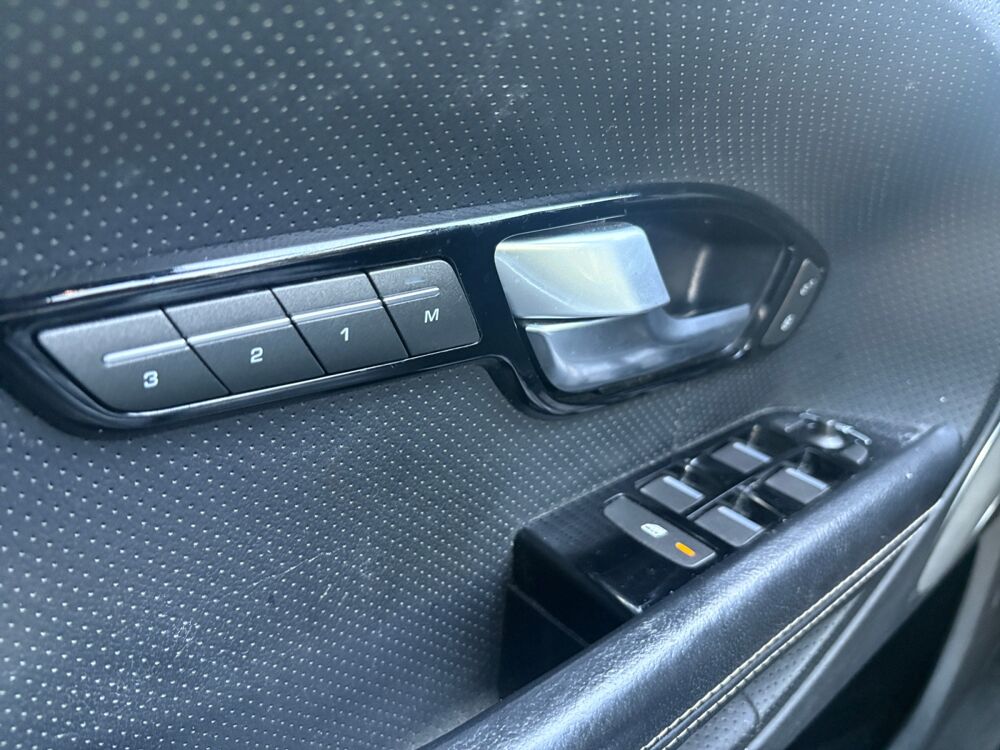Range Rover Evoque 2.2 Td4 150 ch HSE 4wd Bva /Toit panoramique/Camera/Entretie 2014 occasion 19100 Brive-la-Gaillarde