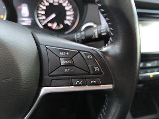 Qashqai 1.2 Digt 115 ch N-Connecta /Toit panoramique/Barre de toit/ 2018 occasion 63500 Issoire