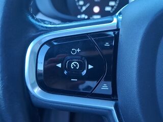 XC60 2.0 T8 407h 320ch Twin-engine Phev Hybrid Inscription Luxe A 2017 occasion 43000 Le Puy-en-Velay