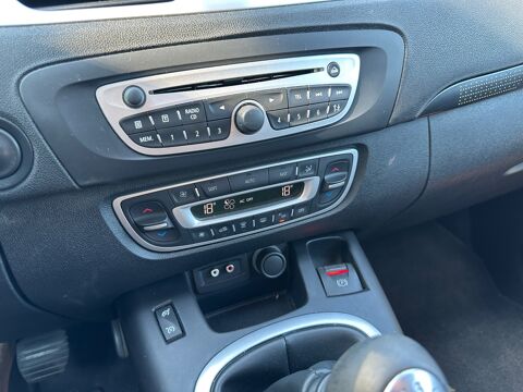 Sc&eacute;nic III 1.5 DCI eco2 106 cv Expression /Attelage/R&eacute;gulateur/Roue 2010 occasion 35000 rennes