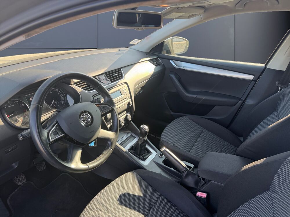 Octavia 1.2 Tsi 105ch Active 4x2 2013 occasion 45200 Montargis