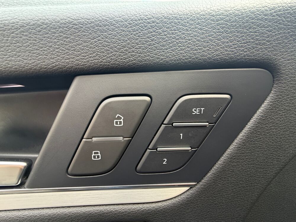 Q5 2.0 50 Tfsie 299 ch 250 Phev Hybrid S-line Quattro S-tronic 2024 occasion 59000 Lille