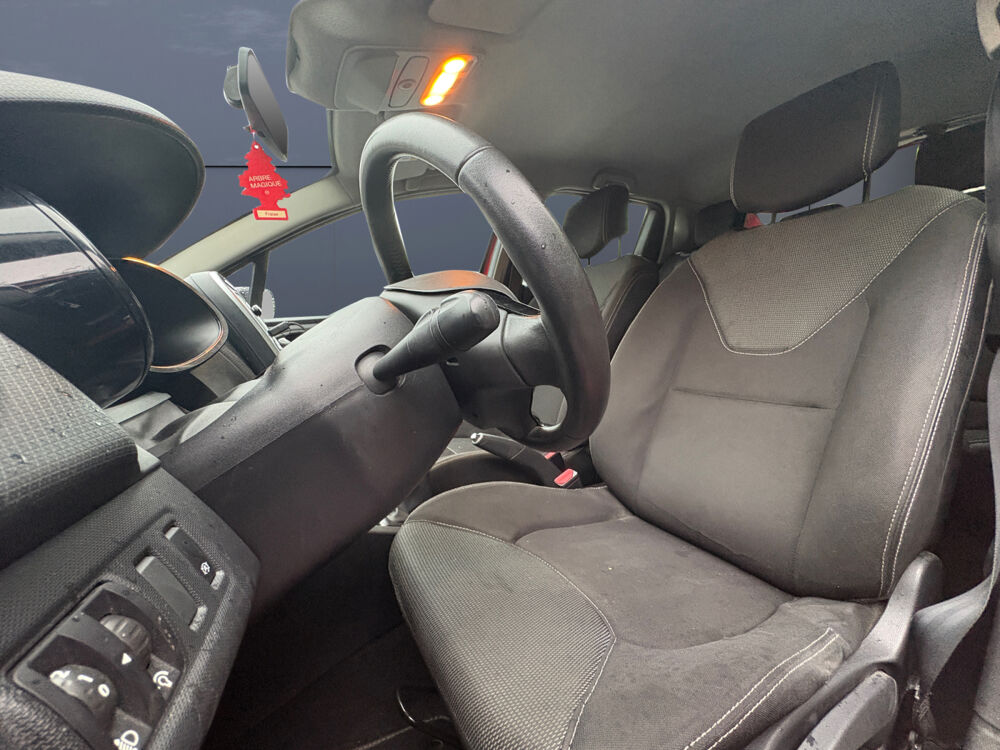 Clio 0.9 Tce 90 ch Energy Zen eco&sup2; /Moteur &agrave; cha&icirc;ne 2015 occasion 34000 Montpellier