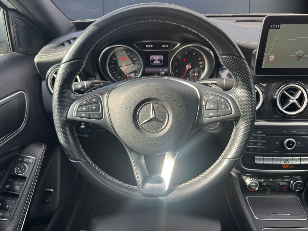 Classe GLA 180 122 ch Sport Edition /Toit Ouvrant/Carnet Mercedes/Si&egrave;ge 2019 occasion 59000 Lille