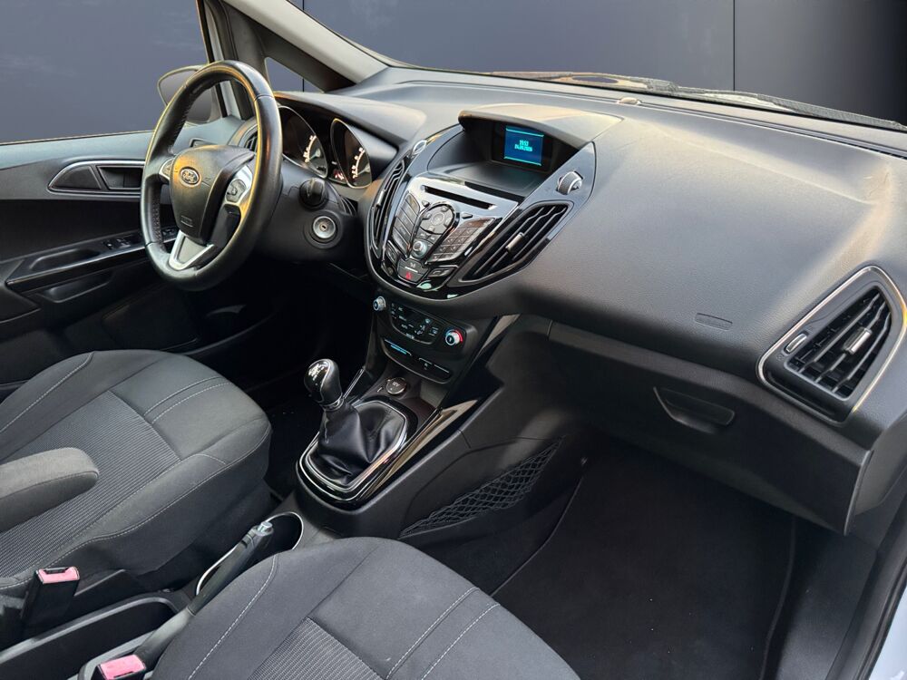 B-max 1.0 Ecoboost 125 ch Titanium Start-stop /Distribution faite/ 2015 occasion 53000 Laval