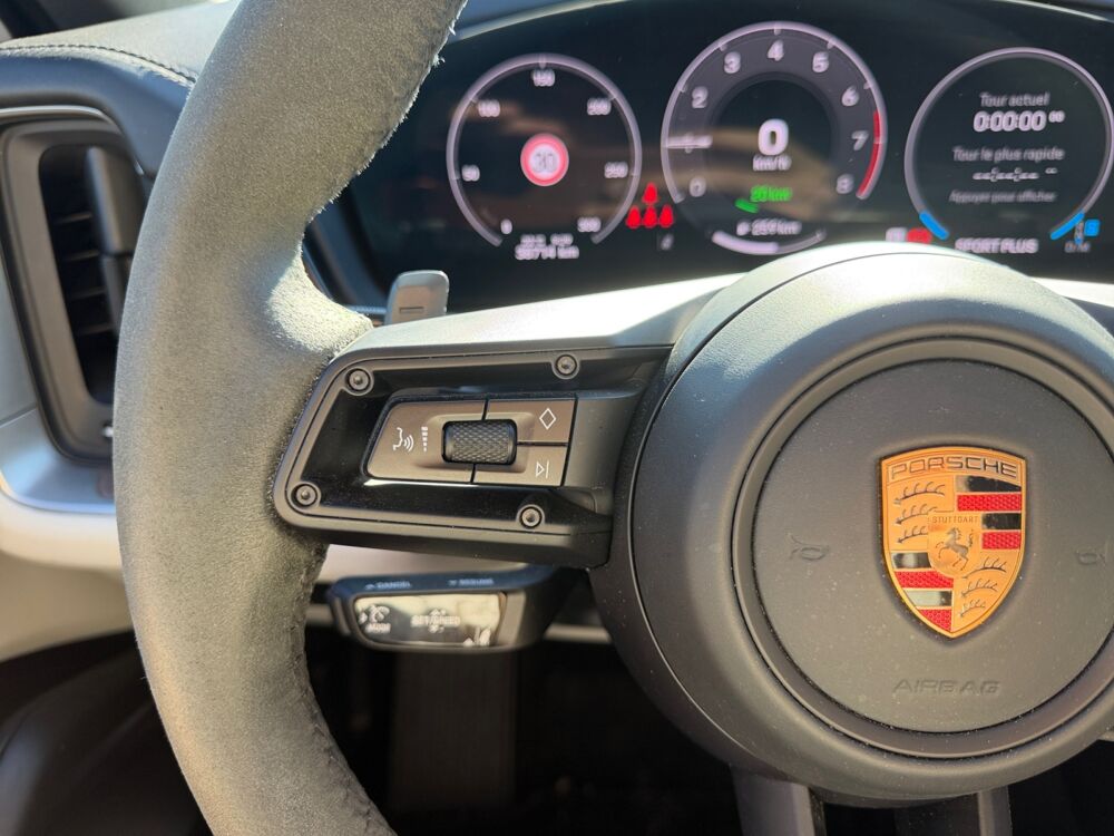 Cayenne 3.0 V6 519 ch S E-Hybrid /Volant alcantara/Toit pano/Camera 2024 occasion 34000 Montpellier