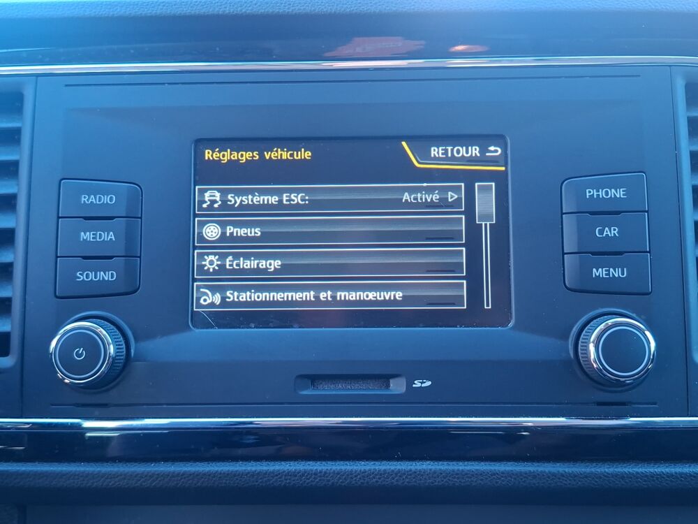 Leon 1.2 Tsi 110 ch Style Start-stop /Si&egrave;ges chauffants / Radars 2016 occasion 43000 Le Puy-en-Velay