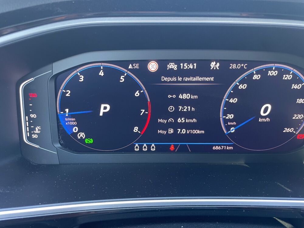 T-ROC 1.5 Tsi 150 ch R-line Dsg7 /Toit ouvrant/Attelage/Entretien 2023 occasion 30000 Nimes