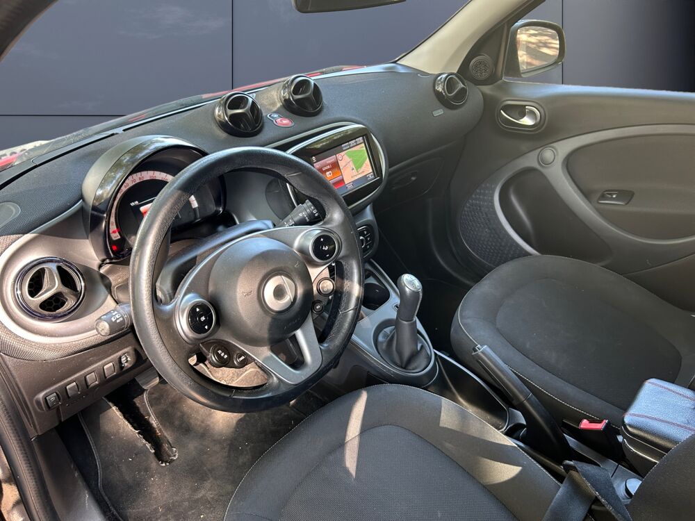 ForFour 1.0 T 71 ch Passion /Radar de recul/GPS/Clim auto/Accoudoir 2017 occasion 94600 Choisy-le-Roi